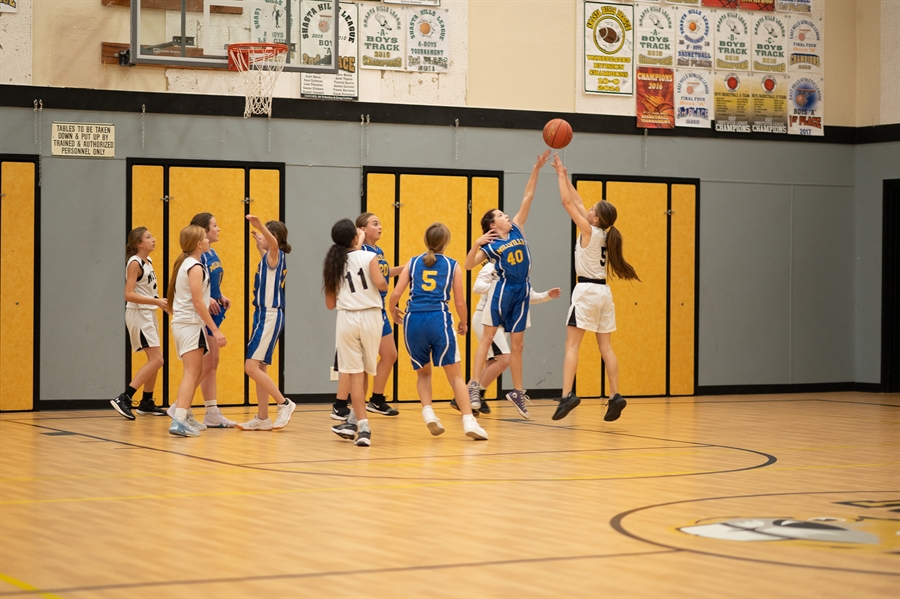 GIRLS BASKETBALL 22-23