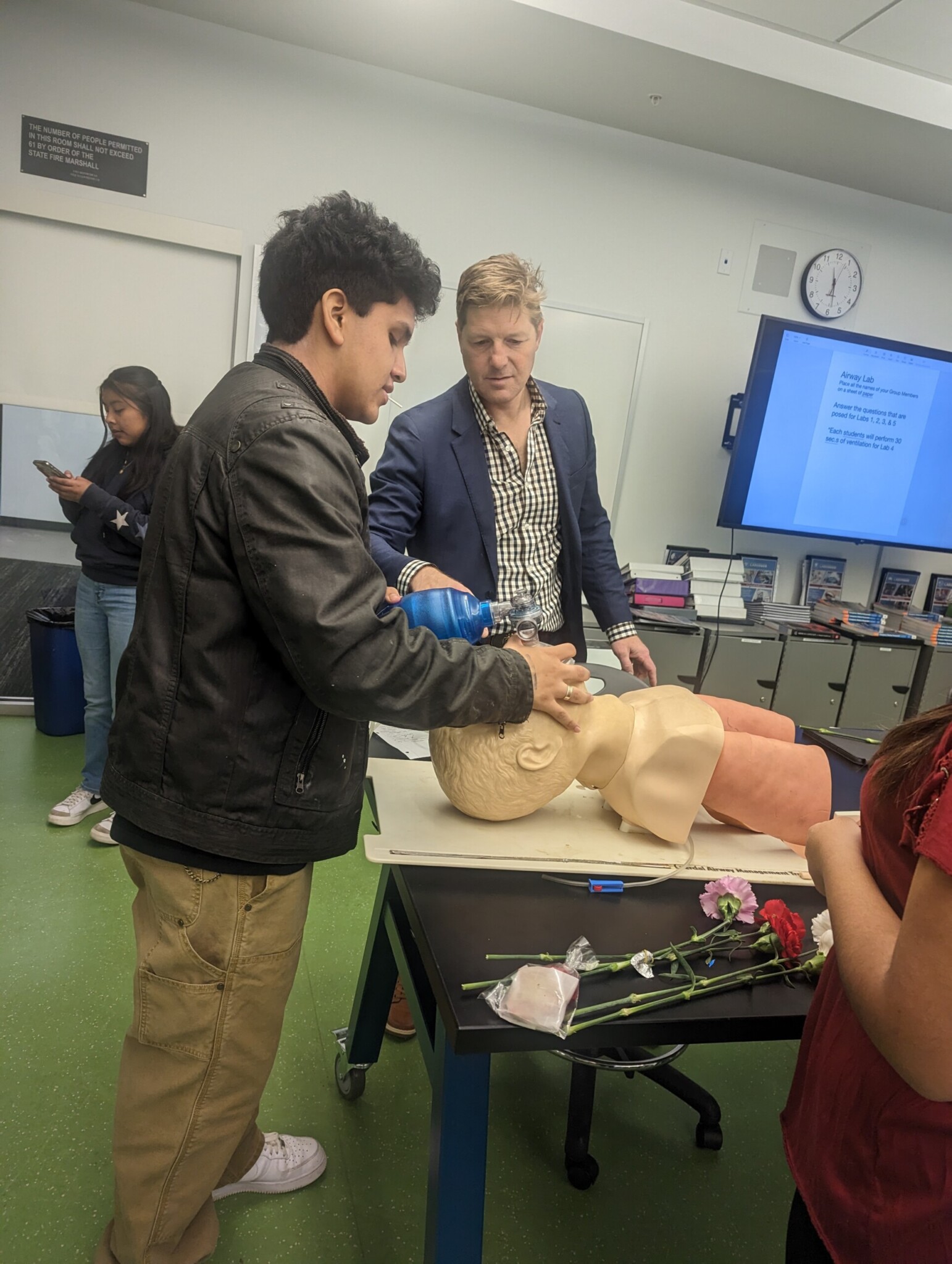 PXL_20230214_192908870.MP