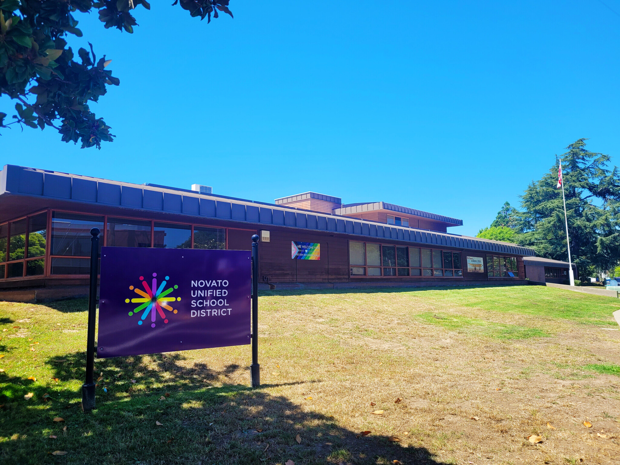 A photo of the NUSD building A photo of the NUSD Offices