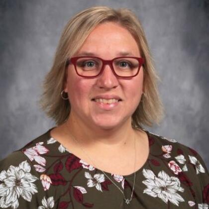 Photo of Ms. Samantha Szoszorek