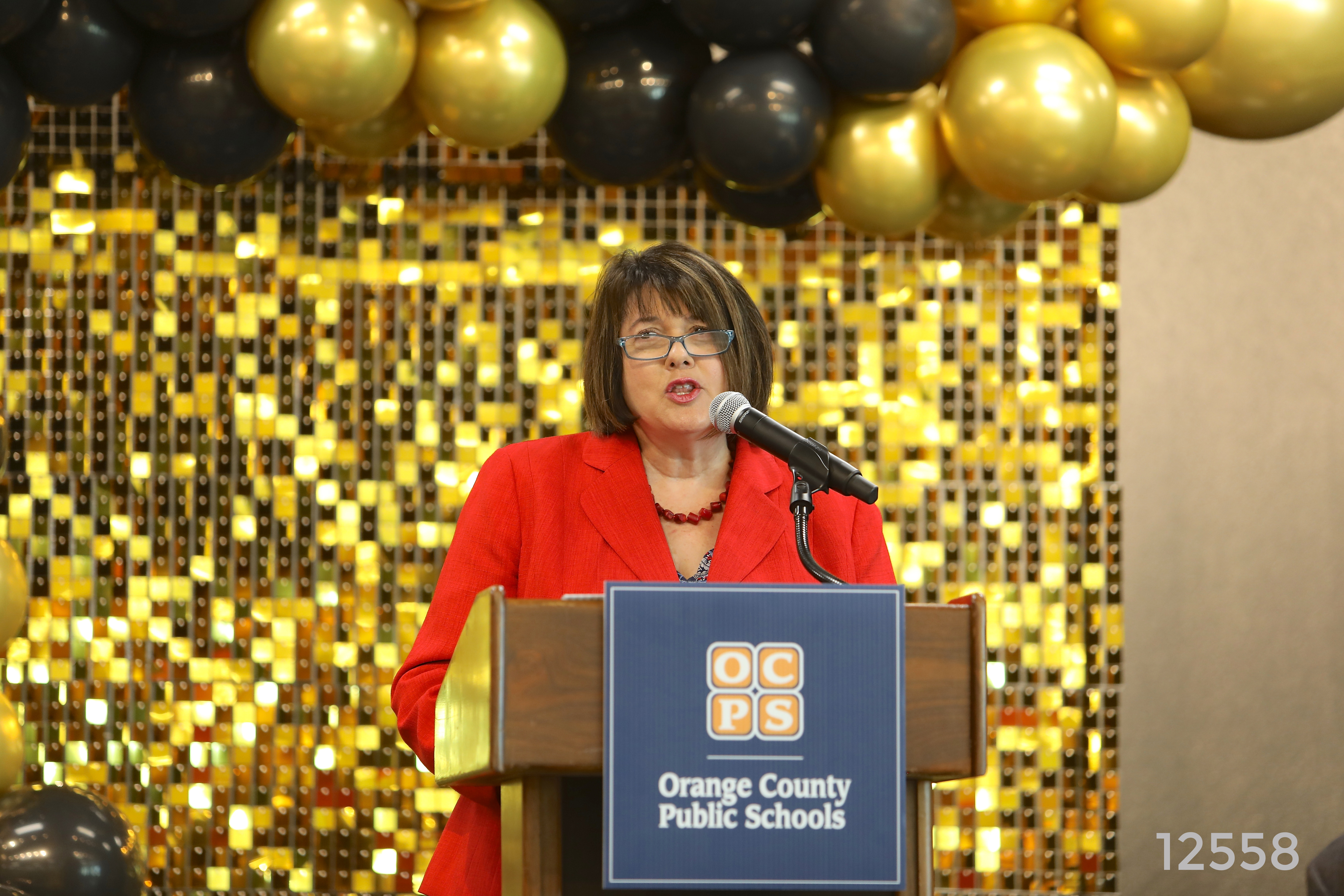 Dr. Vazquez speaks during Stonewyck ES dedication ceremony