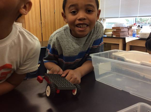 Students Designing Mars Rovers Students Designing Mars Rovers