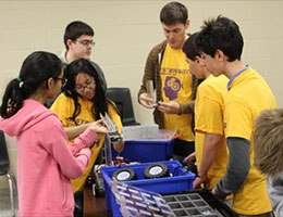 Photo of Andrew Schlendorf