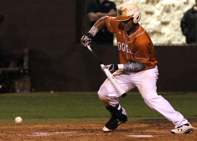 This is the image for the news article titled BASEBALL: Paredes, Horns Shut Down Pearland, State's No. 1 Team