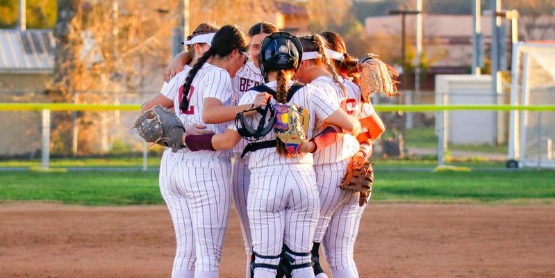 PRHS Softball. Photo by Chloe Van Pelt