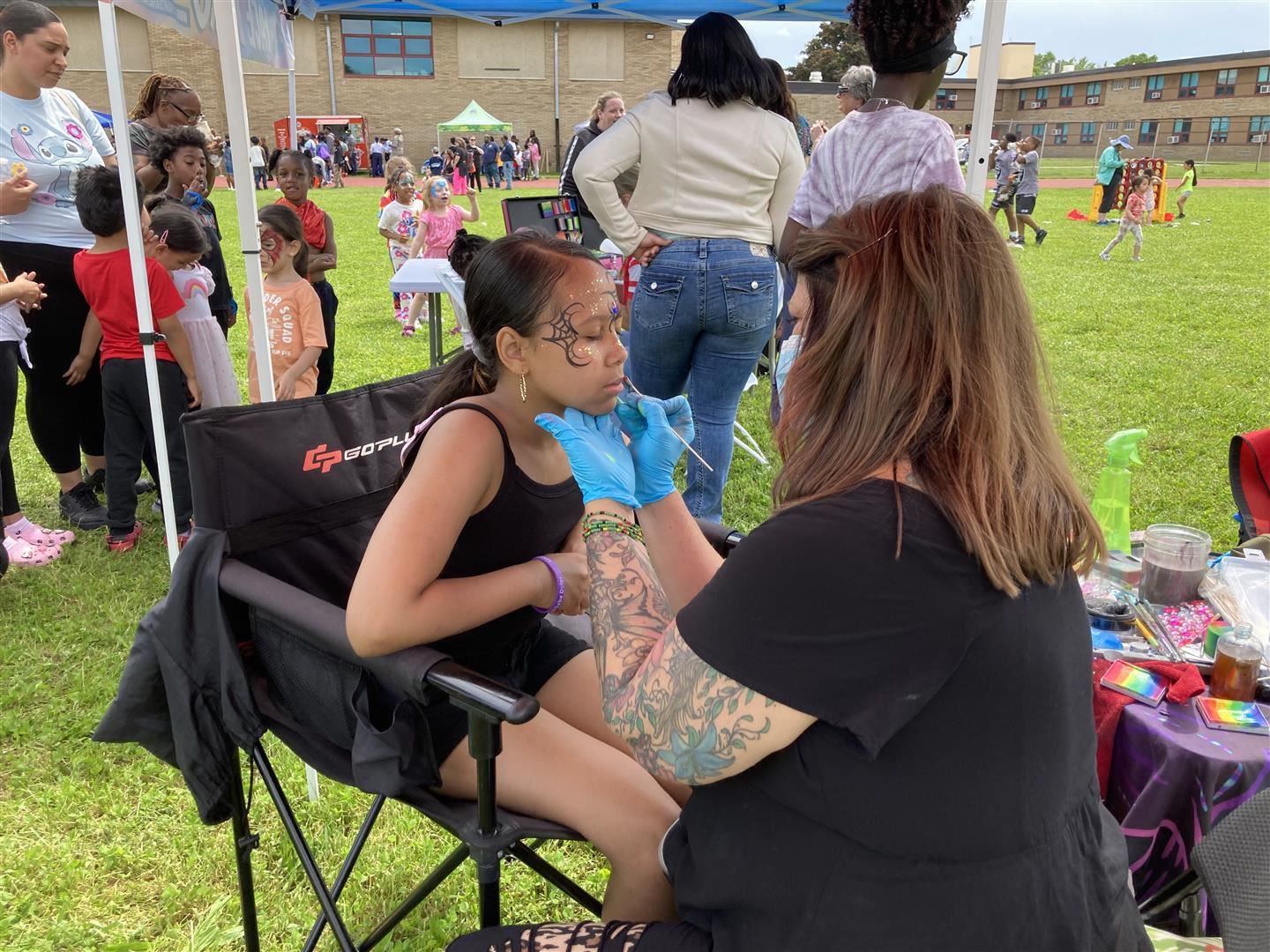  Student gets her face painted