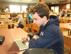 Student uses Technology