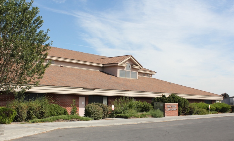 Red rock elementary school building