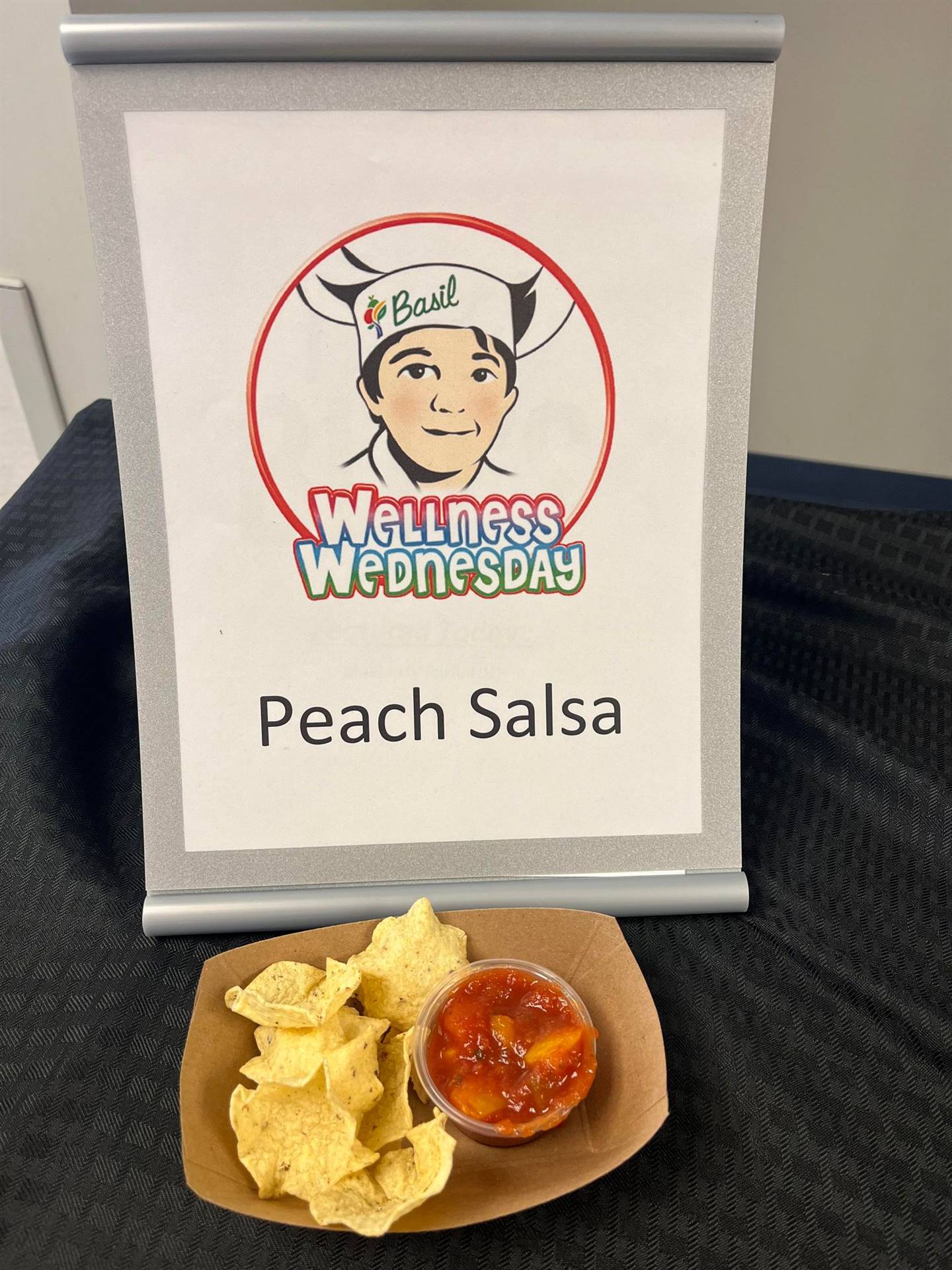 Peach salsa with tortilla chips