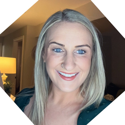 Photo of Sarah Hampton