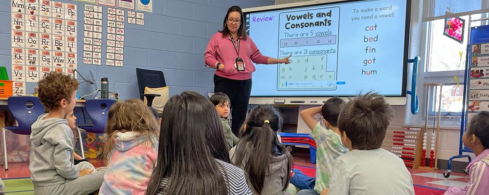 Photo of kindergarten classroom lesson