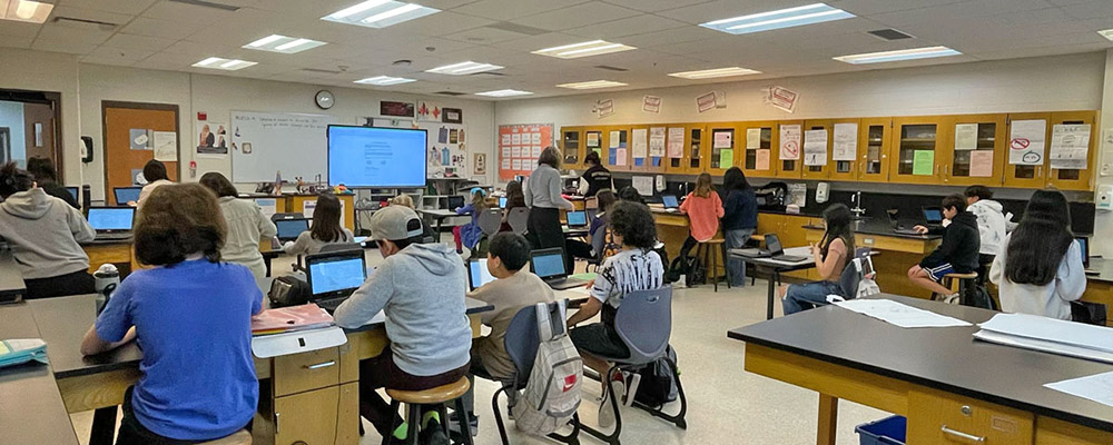 Photo of middle school science class in session