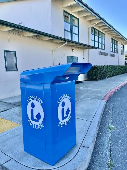 Picture of the Bookdrop outside Flowery Elementary