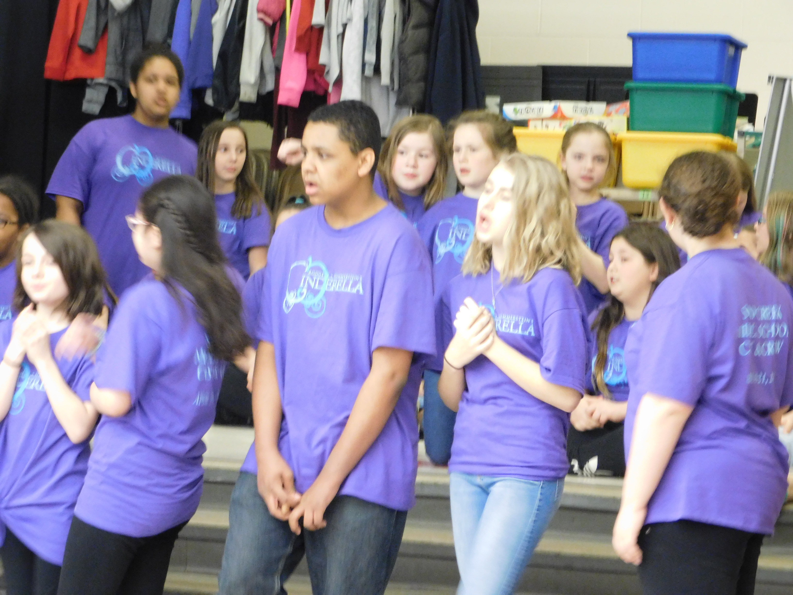 middle school actors sing