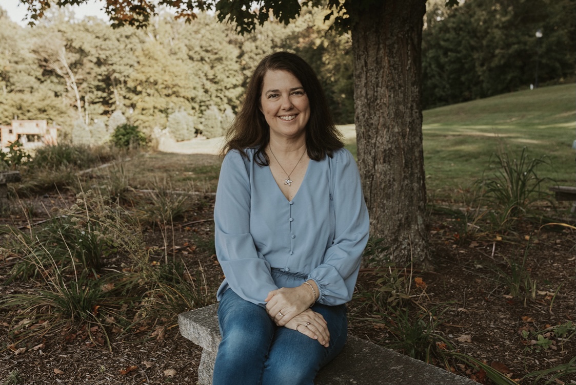 Portrait of Janice Morton.