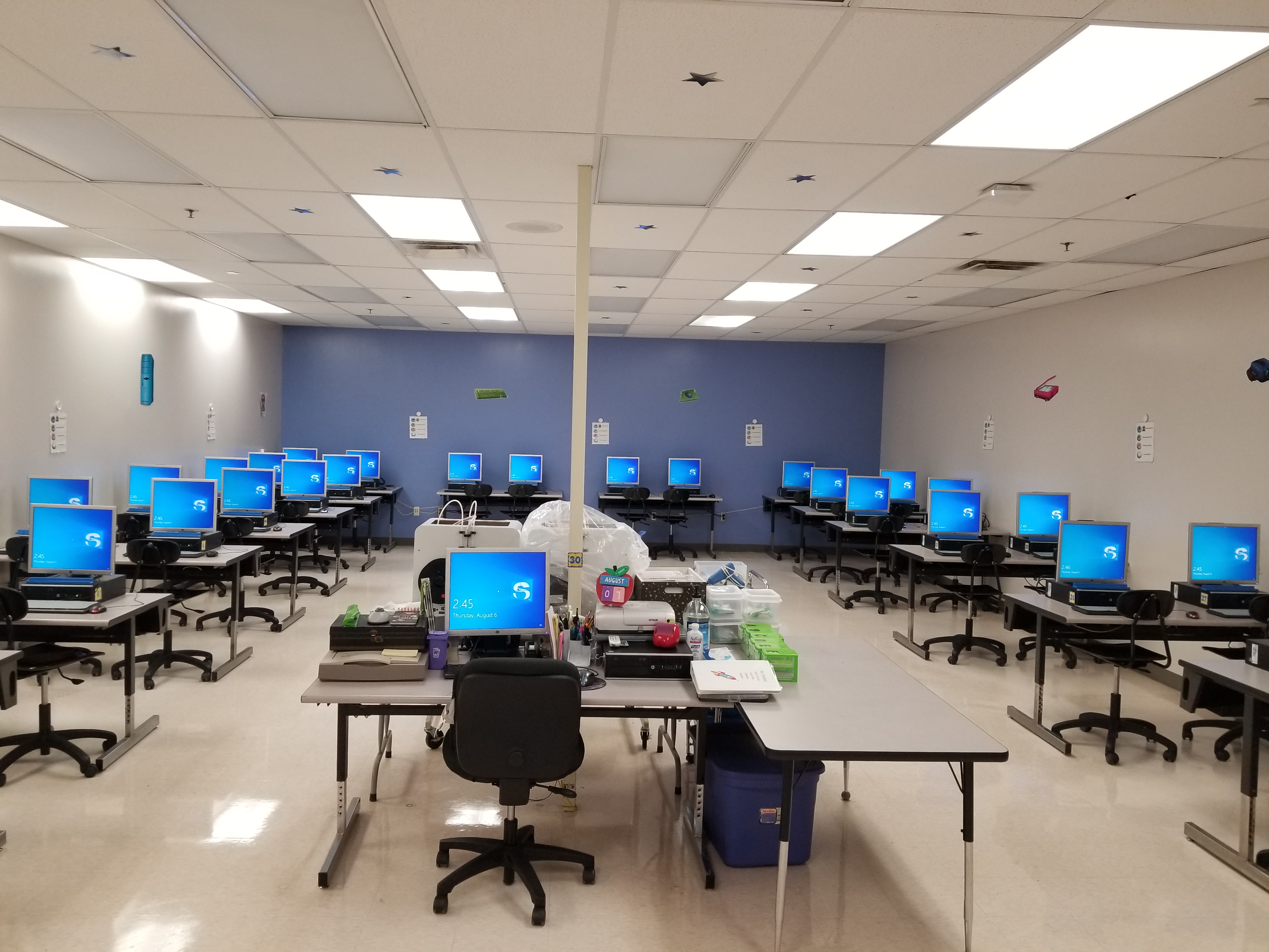 Digital Learning Computer Lab Digital Learning Computer Lab