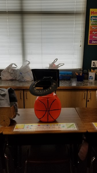 2020-2021 2nd Grade Valentine Boxes 13