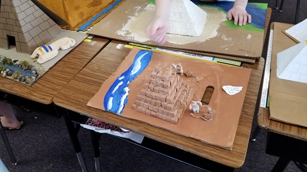 2020-2021 6th Grade Nile Festival 9