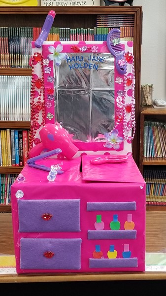 2020-2021 2nd Grade Valentine Boxes 3