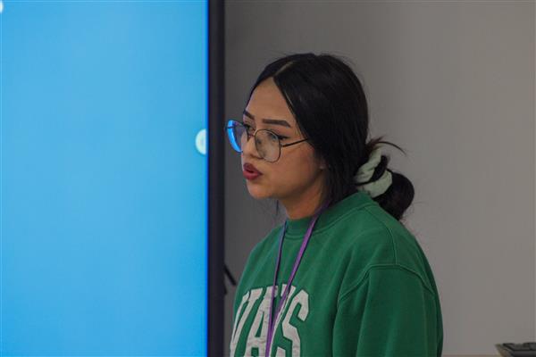 USHS Students Earn New York State Seal of Biliteracy