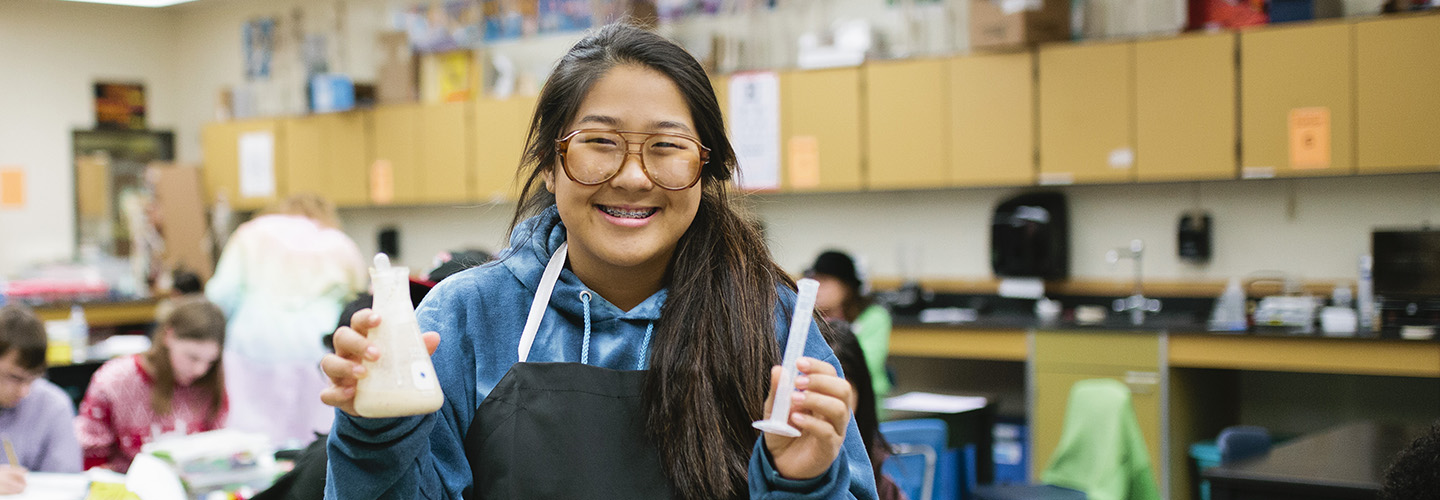 Student in science class