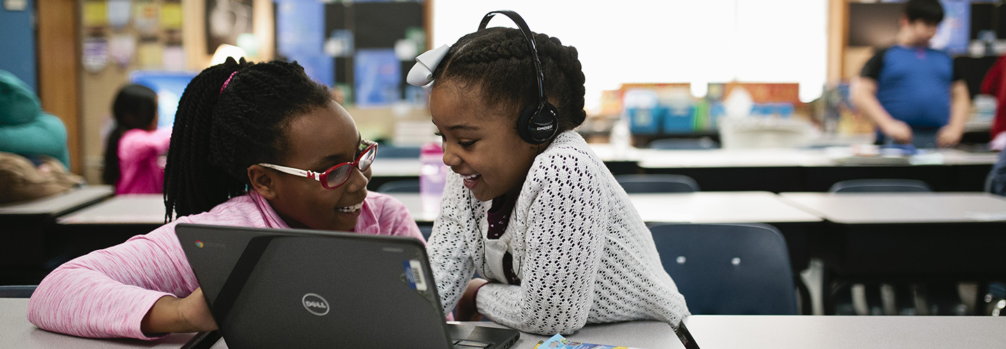 Students working together in the library