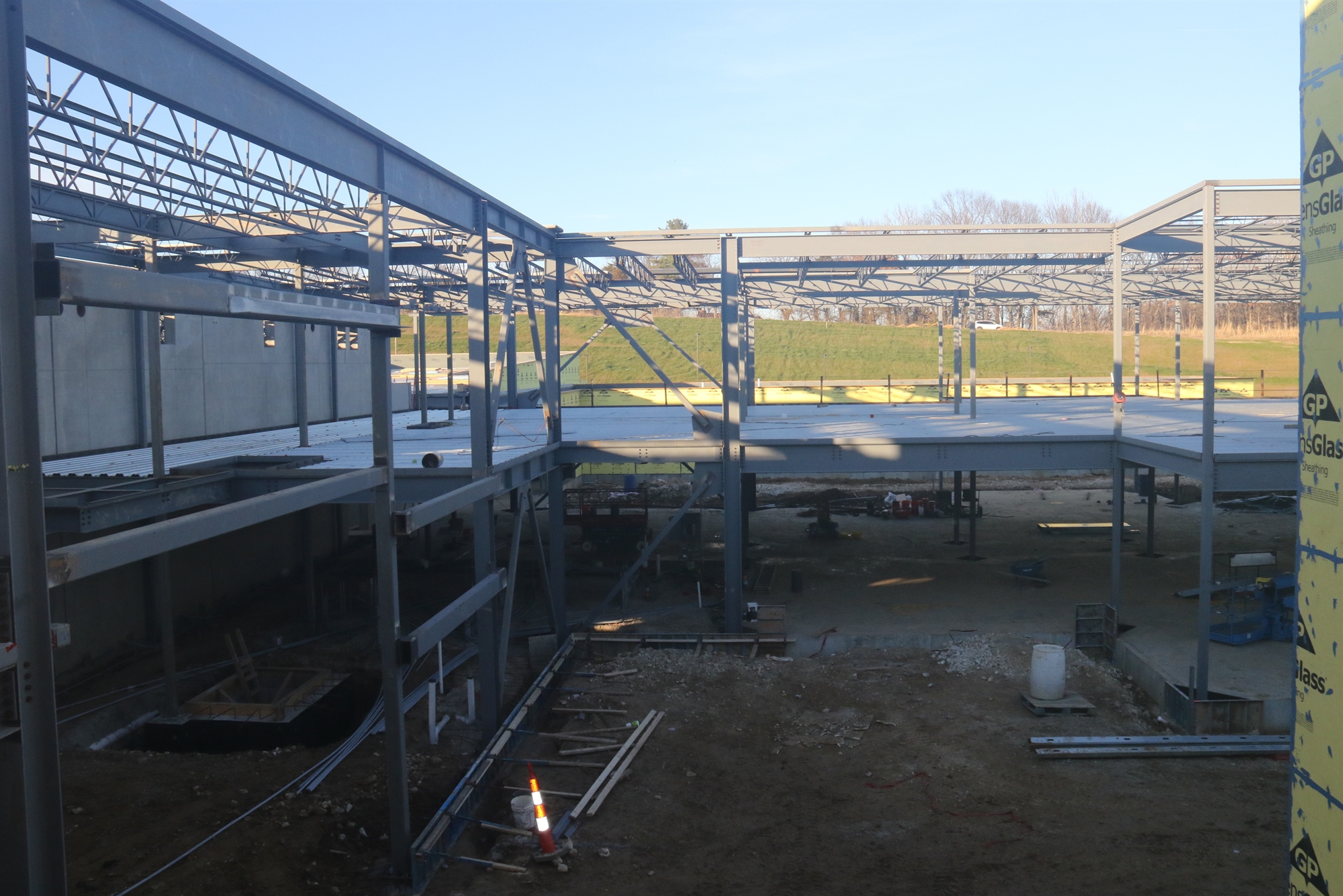 Construction work on the new South Point Elementary in the School District of Washington is progressing. The new elementary school, located at Highway 100 and St. John’s Road, will replace South Point Elementary.