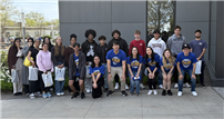Group photo of students outside Hofstra  thumbnail265872