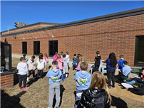 fifth graders at Bayview Elementary School and their own sundials thumbnail264879