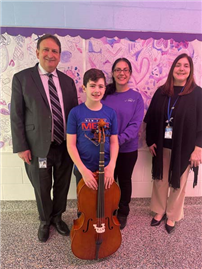 Student-musicians with Staff Members thumbnail264674