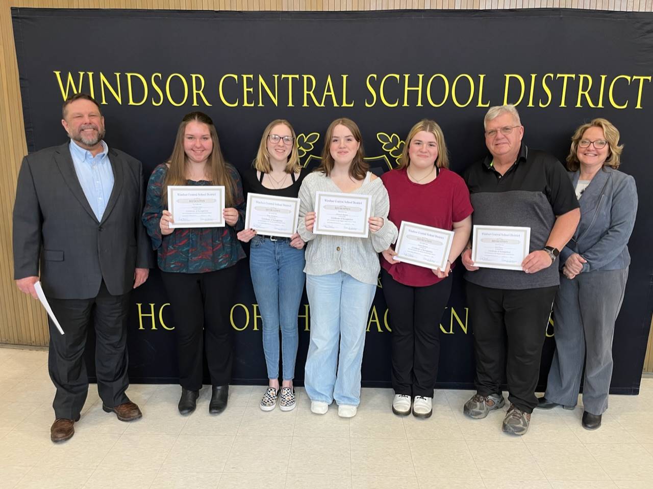 Pete Nowacki, Aubrey Tyler, Daisy Oosterhout, Mikayla Thomas, Skylar Thomas, Bob Pflanz, Margo Kibbl