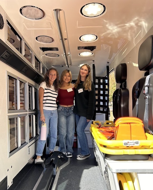 3 STUDENTS on ambulance at virtua demonstration